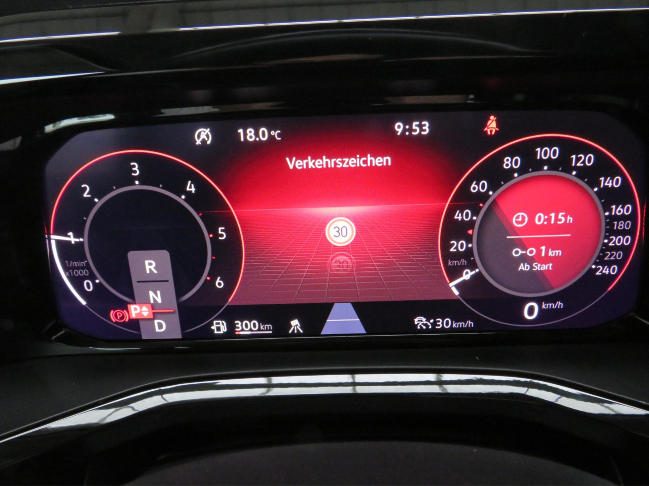 VOLKSWAGEN T7 Multivan 2.0 TDI 110 kW Life Navi LED Klima - Voiture: photos 3 VOLKSWAGEN T7 Multivan 2.0 TDI 110 kW Life Navi LED Klima - Voiture: photos 3