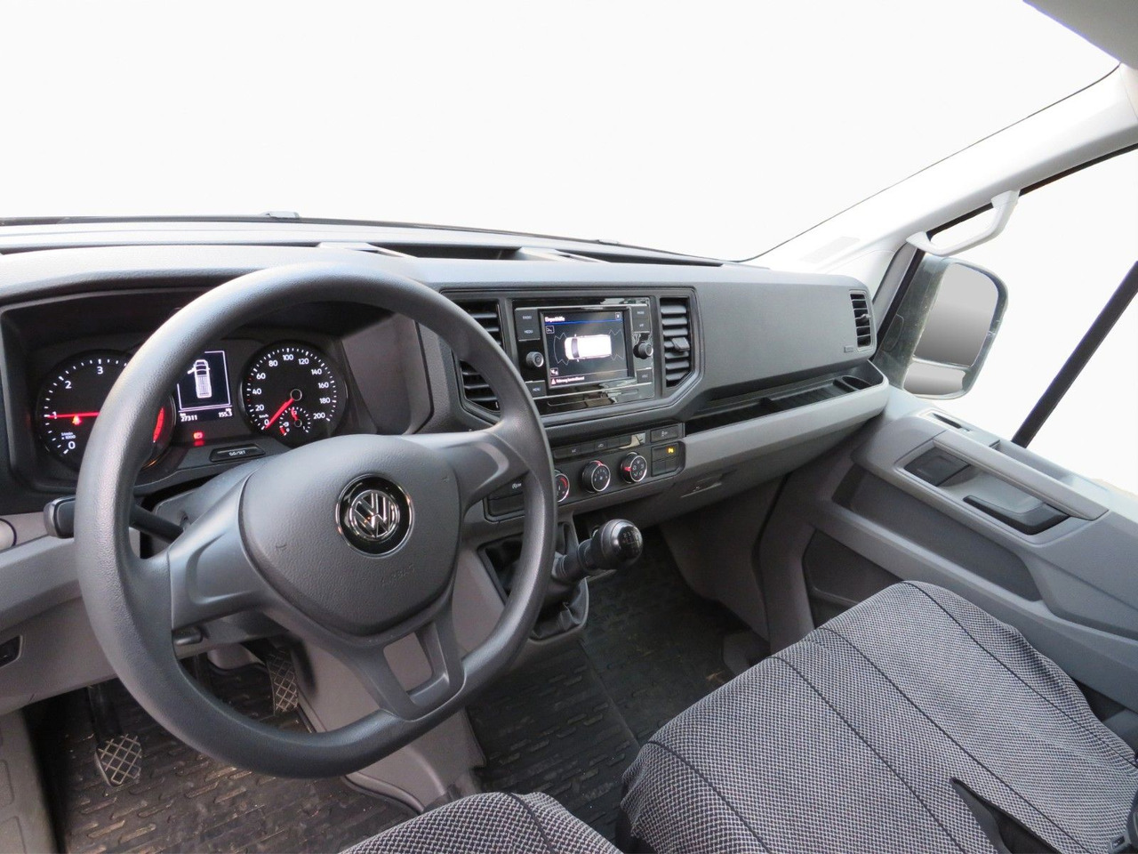 Volkswagen Crafter 35 L4H3 Doka Kasten Volkswagen Crafter 35 L4H3 Doka Kasten - Fourgon utilitaire, Utilitaire double cabine: photos 2 Volkswagen Crafter 35 L4H3 Doka Kasten Volkswagen Crafter 35 L4H3 Doka Kasten - Fourgon utilitaire, Utilitaire double cabine: photos 2