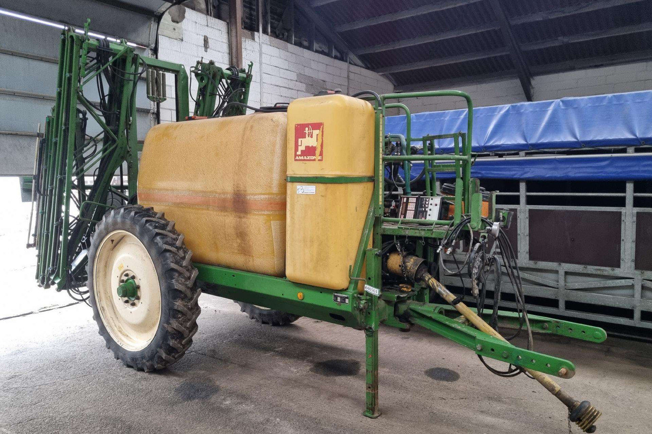 Amazone UG 3000 - Pulvérisateur: photos 1 Amazone UG 3000 - Pulvérisateur: photos 1