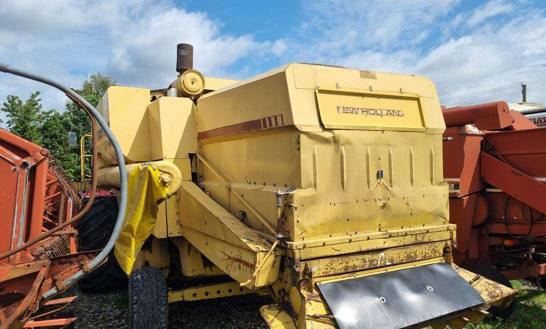 New Holland TX36 - Moissonneuse-batteuse: photos 3 New Holland TX36 - Moissonneuse-batteuse: photos 3