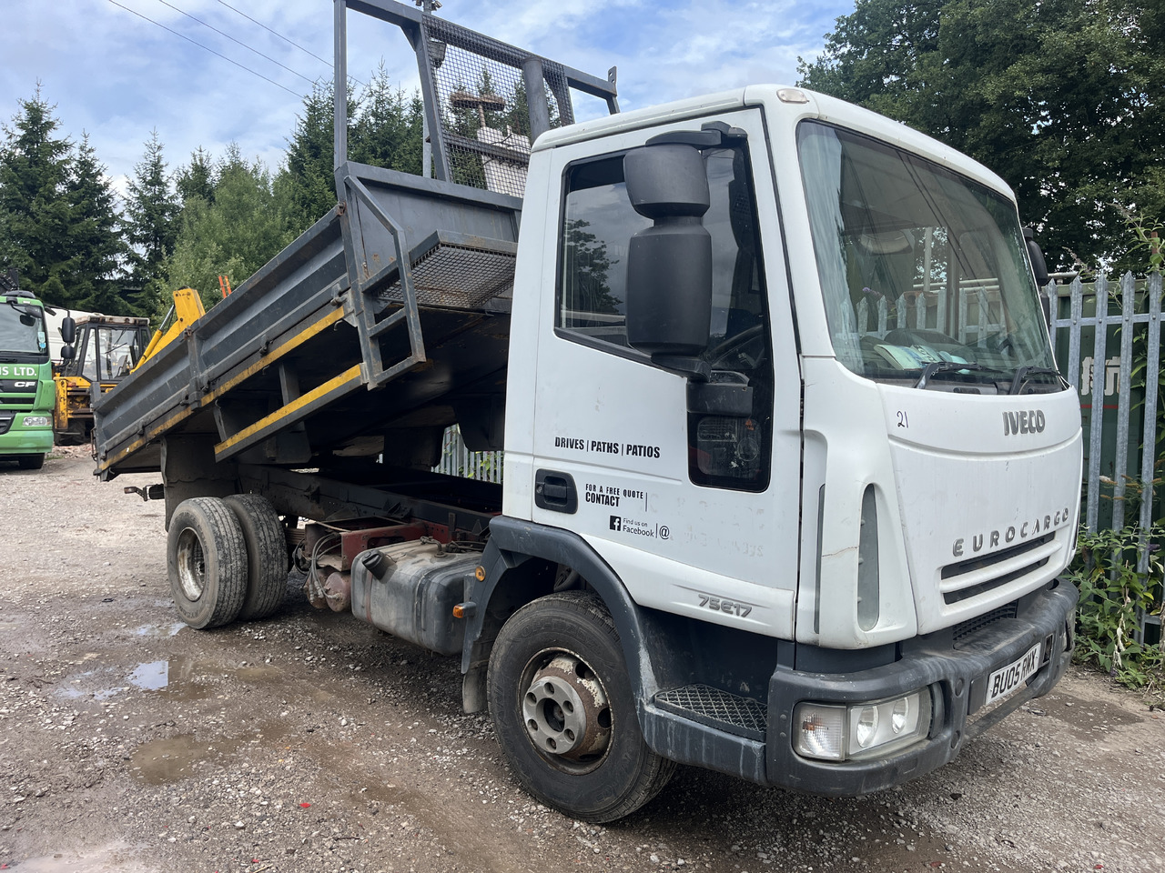 Iveco Euro Cargo 75 E17 - Camion benne: photos 1 Iveco Euro Cargo 75 E17 - Camion benne: photos 1