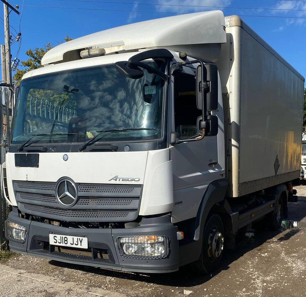 Mercedes Atego 816 - Camion fourgon: photos 1 Mercedes Atego 816 - Camion fourgon: photos 1