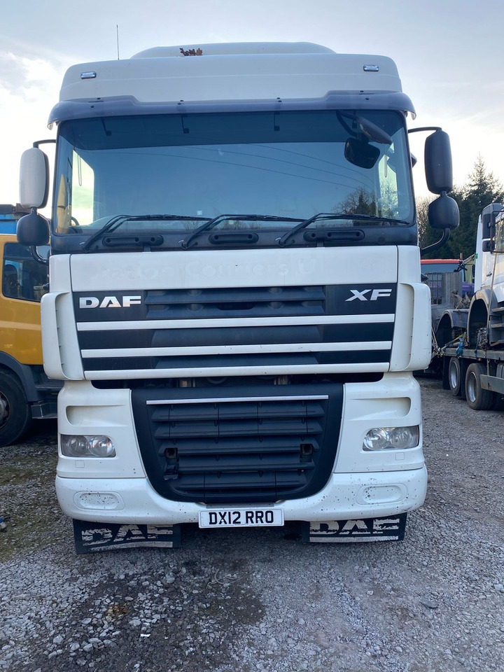 Daf 105XF 460 6x2 Tractor Unit - Tracteur routier: photos 3 Daf 105XF 460 6x2 Tractor Unit - Tracteur routier: photos 3