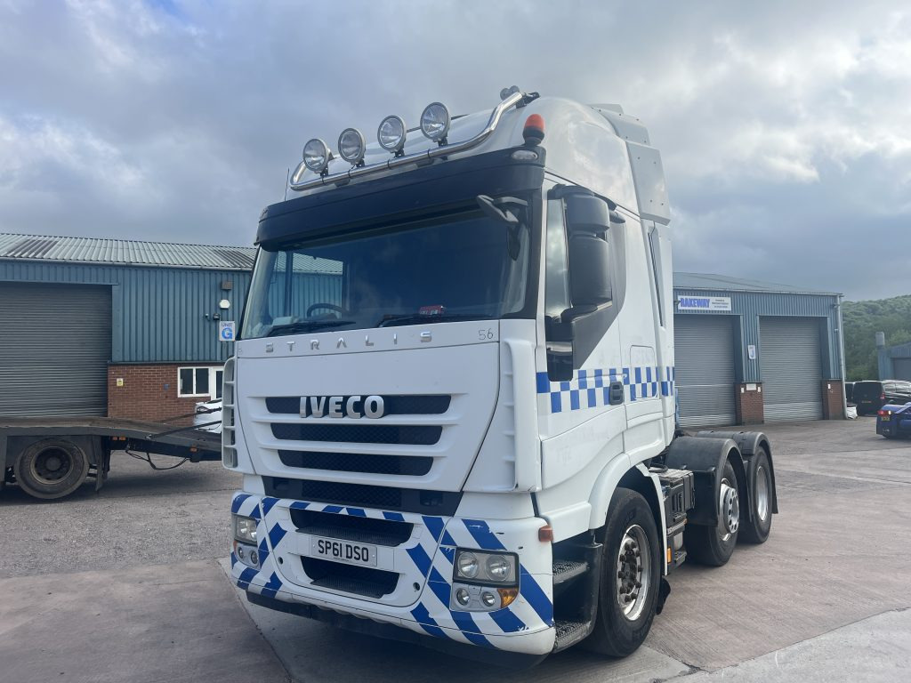 IVECO Euro 4 - Tracteur routier: photos 1 IVECO Euro 4 - Tracteur routier: photos 1