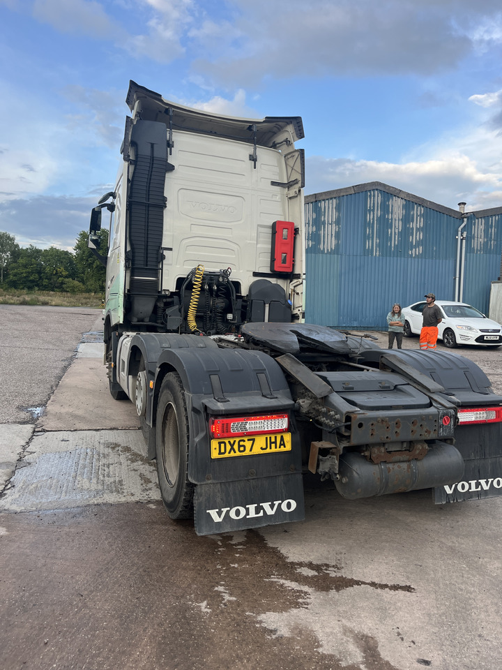 Volvo FH 500 6x2 Tractor Unit - Tracteur routier: photos 3 Volvo FH 500 6x2 Tractor Unit - Tracteur routier: photos 3