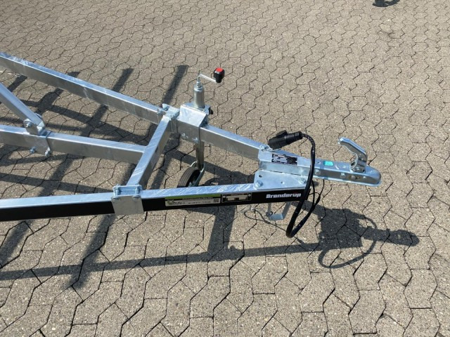 Brenderup Brenderup 160750UB CX Kanu / Kajak Anhänger, 750 kg 100 km/h, 4,8 m - Remorque bateau: photos 4 Brenderup Brenderup 160750UB CX Kanu / Kajak Anhänger, 750 kg 100 km/h, 4,8 m - Remorque bateau: photos 4