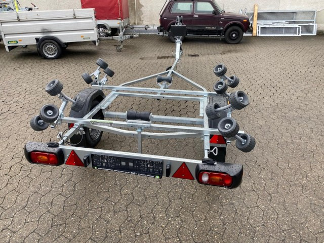 Brenderup Brenderup Premium Schlauchbootanhänger 150600UB RBX, 600 kg, 100 km/h, 4,6 m - Remorque bateau: photos 5 Brenderup Brenderup Premium Schlauchbootanhänger 150600UB RBX, 600 kg, 100 km/h, 4,6 m - Remorque bateau: photos 5