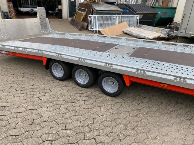 Brian James T Transporter, 231-5521-35-3-10, 5500 x 2100 mm, 3,5 to. kippbar mit Auffahrrampe - Remorque porte-voitures: photos 4 Brian James T Transporter, 231-5521-35-3-10, 5500 x 2100 mm, 3,5 to. kippbar mit Auffahrrampe - Remorque porte-voitures: photos 4