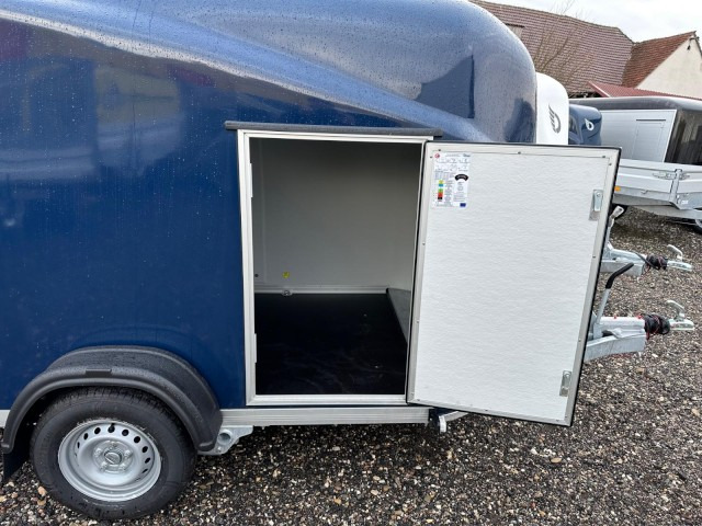 Cheval Liberte Debon Fourgon Cargo 2 Poly + Türe blau 1300 kg, 100 km/h, 300x155x168cm - Remorque fourgon: photos 4 Cheval Liberte Debon Fourgon Cargo 2 Poly + Türe blau 1300 kg, 100 km/h, 300x155x168cm - Remorque fourgon: photos 4