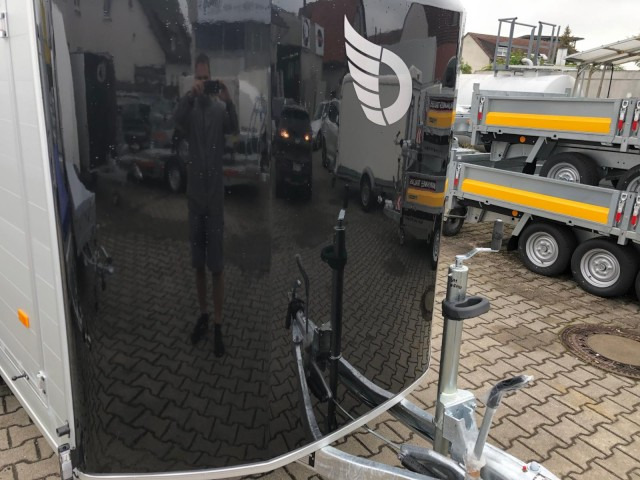 Cheval Liberte Debon Roadster 700 Alu + Türe 2600 kg, 100 km/h, 375x180x202cm - Remorque fourgon: photos 3 Cheval Liberte Debon Roadster 700 Alu + Türe 2600 kg, 100 km/h, 375x180x202cm - Remorque fourgon: photos 3