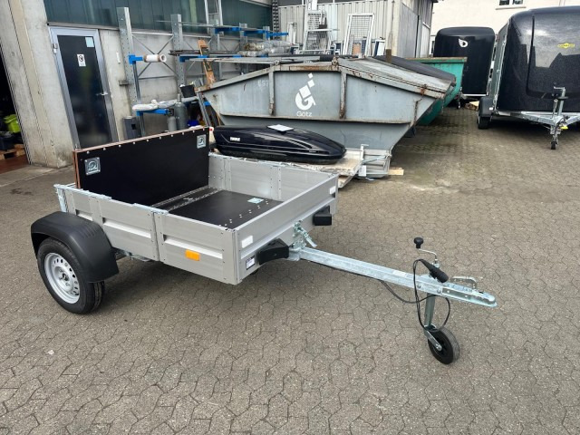 Faltos Pureline Vorteilsaktion, 750 kg, 2420 x 1420 x 300 mm - Remorque voiture: photos 1 Faltos Pureline Vorteilsaktion, 750 kg, 2420 x 1420 x 300 mm - Remorque voiture: photos 1