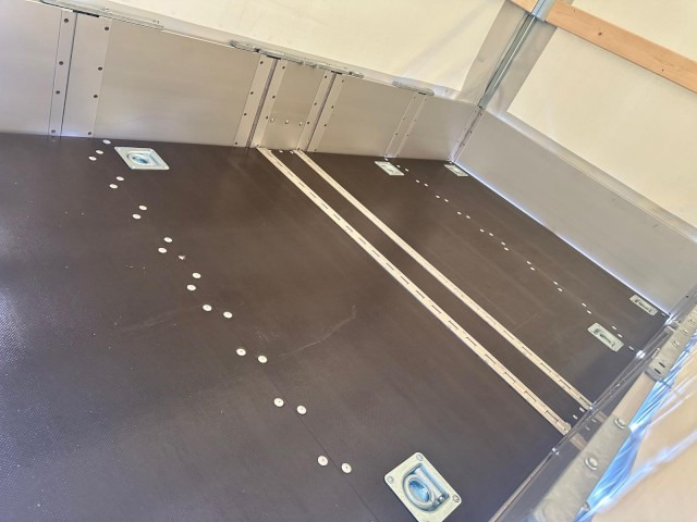 Faltos Pureline Vorteilsaktion, Hochplane 750 kg, 2420 x 1420 x 300 mm - Remorque voiture: photos 4 Faltos Pureline Vorteilsaktion, Hochplane 750 kg, 2420 x 1420 x 300 mm - Remorque voiture: photos 4