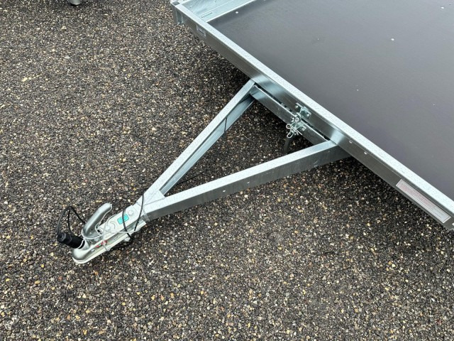 Neptun GN151, N7-255 multi, 750 kg 2550 x 1660 x 100 mm - Remorque voiture: photos 2 Neptun GN151, N7-255 multi, 750 kg 2550 x 1660 x 100 mm - Remorque voiture: photos 2