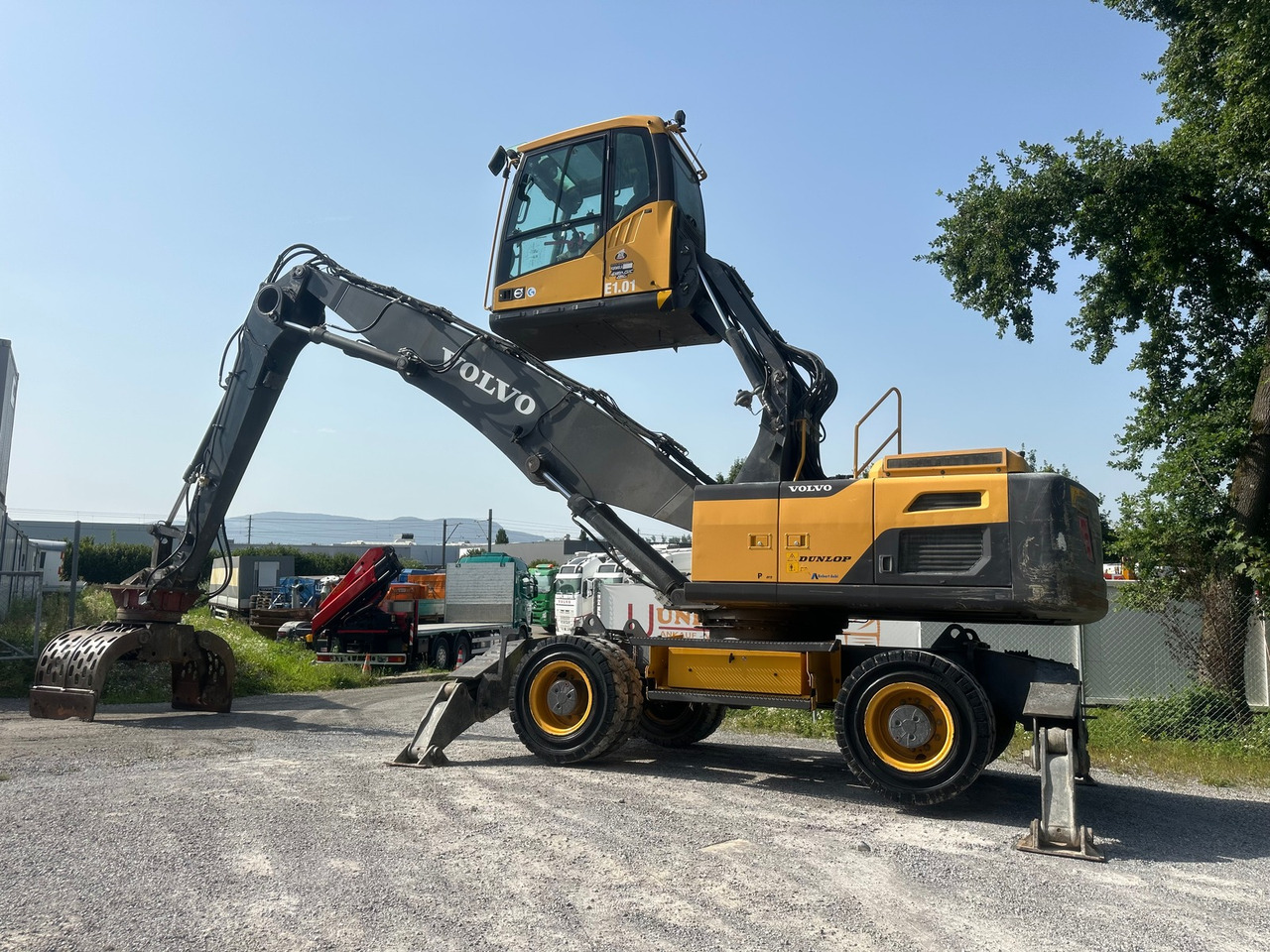 VOLVO EW210D Greifer - Pelle: photos 1 VOLVO EW210D Greifer - Pelle: photos 1