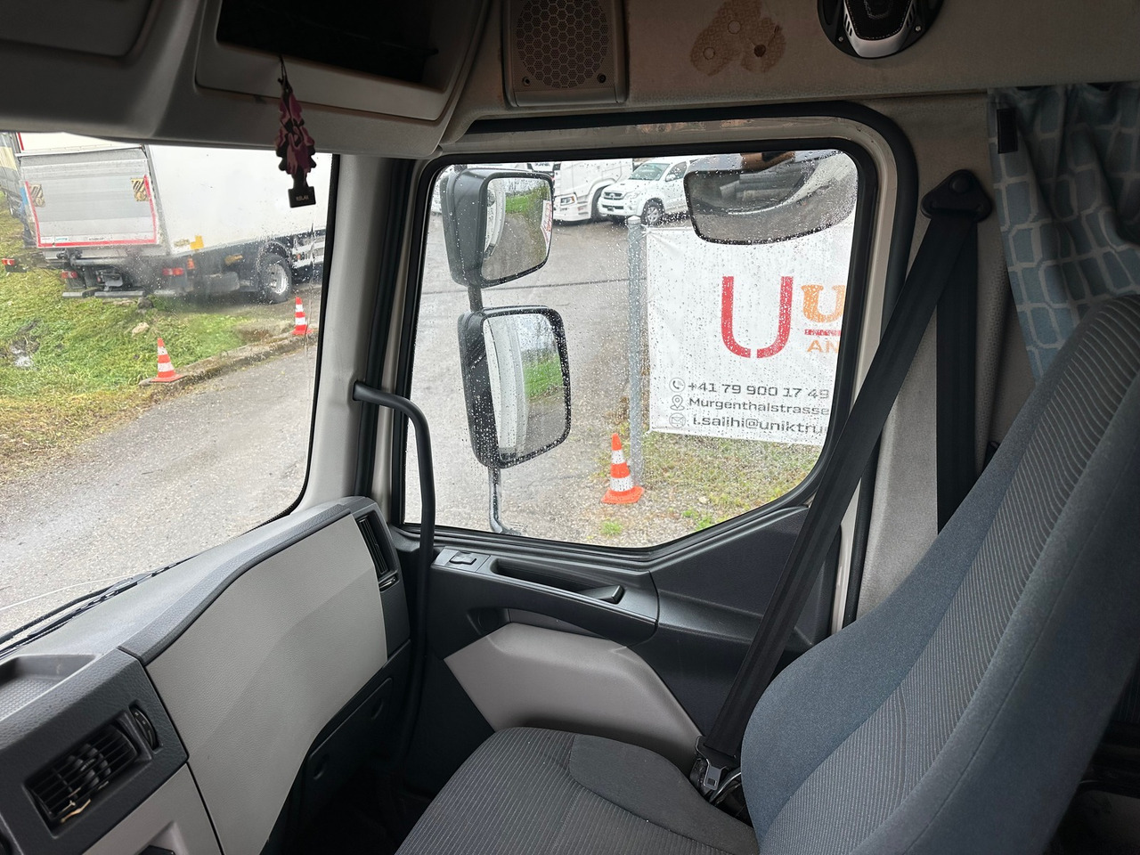 VOLVO FL 290 4x2 thermoking 1200 - Camion frigorifique: photos 4 VOLVO FL 290 4x2 thermoking 1200 - Camion frigorifique: photos 4
