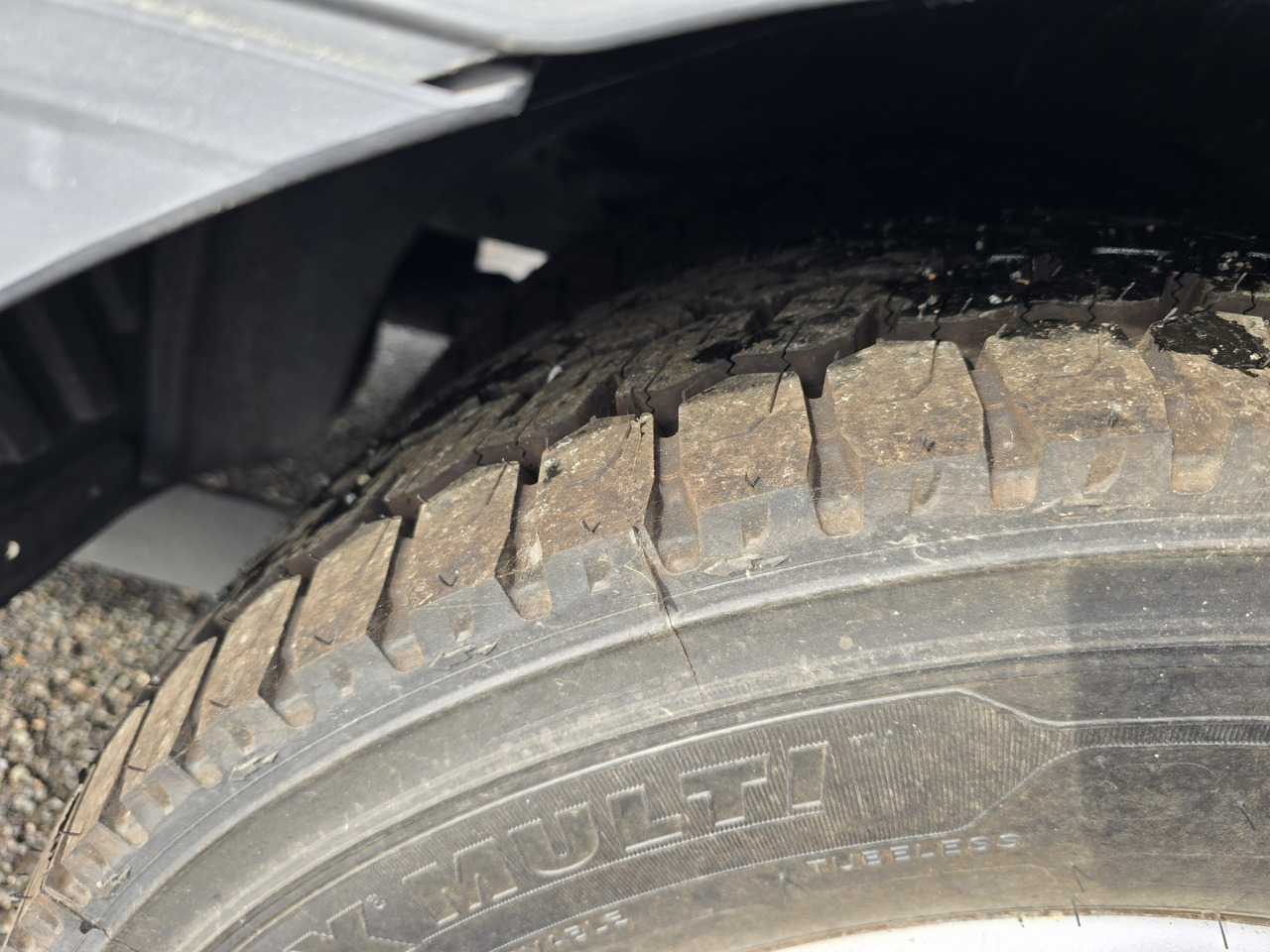 Camion fourgon MERCEDES-BENZ Atego 1218 - Box - LIFT - SIDE DOOR - ADR: photos 9 Camion fourgon MERCEDES-BENZ Atego 1218 - Box - LIFT - SIDE DOOR - ADR: photos 9