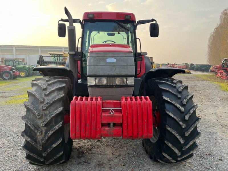 MCCORMICK MTX 200 - Tracteur agricole: photos 2 MCCORMICK MTX 200 - Tracteur agricole: photos 2