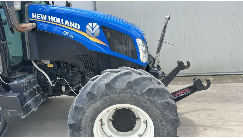 New Holland T 5.105 Smart Trax - Tracteur agricole: photos 2 New Holland T 5.105 Smart Trax - Tracteur agricole: photos 2