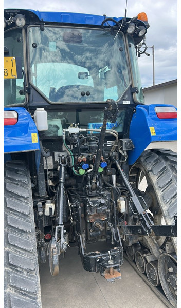 New Holland T 5.105 Smart Trax - Tracteur agricole: photos 5 New Holland T 5.105 Smart Trax - Tracteur agricole: photos 5