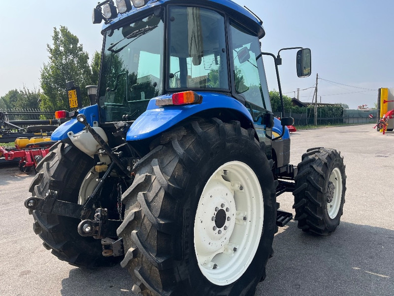 New Holland TD 90 D - Tracteur agricole: photos 5 New Holland TD 90 D - Tracteur agricole: photos 5