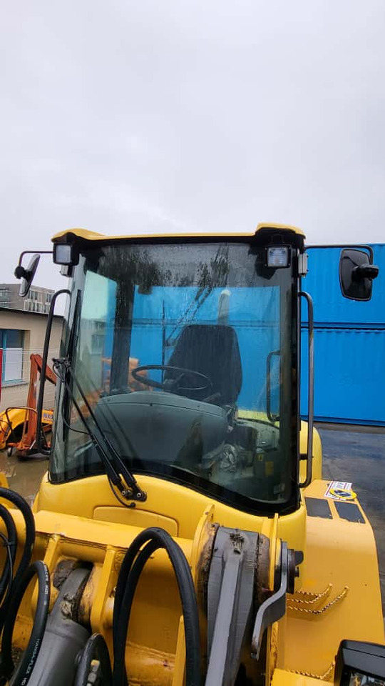 2906698 cabin for Volvo L30, L30B, L32, L32B, L35, L35B, L40, L45B - Cabine pour Chargeuse: photos 4 2906698 cabin for Volvo L30, L30B, L32, L32B, L35, L35B, L40, L45B - Cabine pour Chargeuse: photos 4