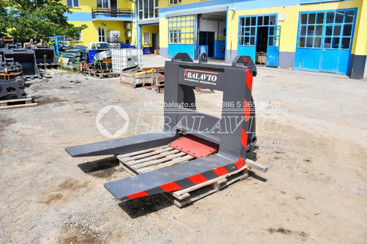 Balavto Block handling forks for Volvo L220 and L180 - Fourches pour Chargeuse: photos 1 Balavto Block handling forks for Volvo L220 and L180 - Fourches pour Chargeuse: photos 1