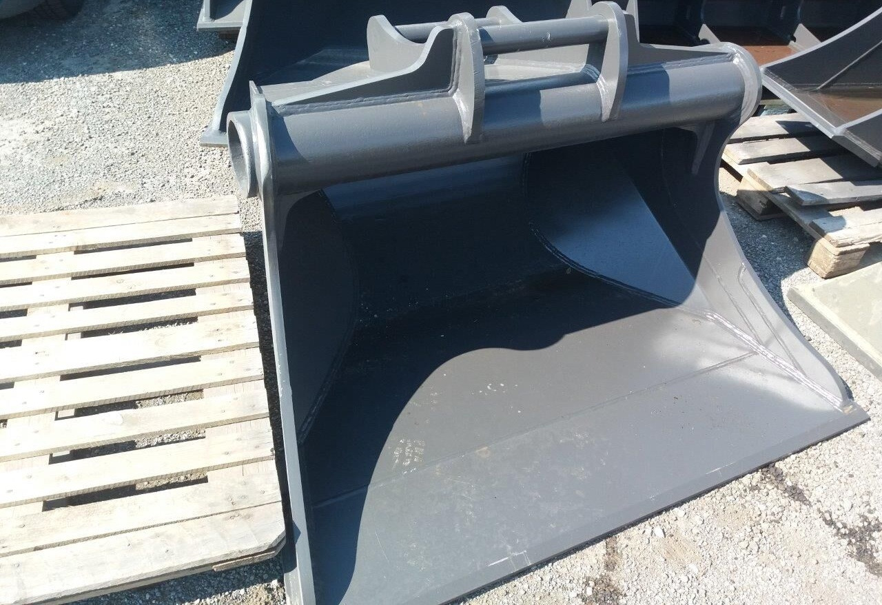 Balavto Slope digging bucket 1600 mm - Godet: photos 1 Balavto Slope digging bucket 1600 mm - Godet: photos 1