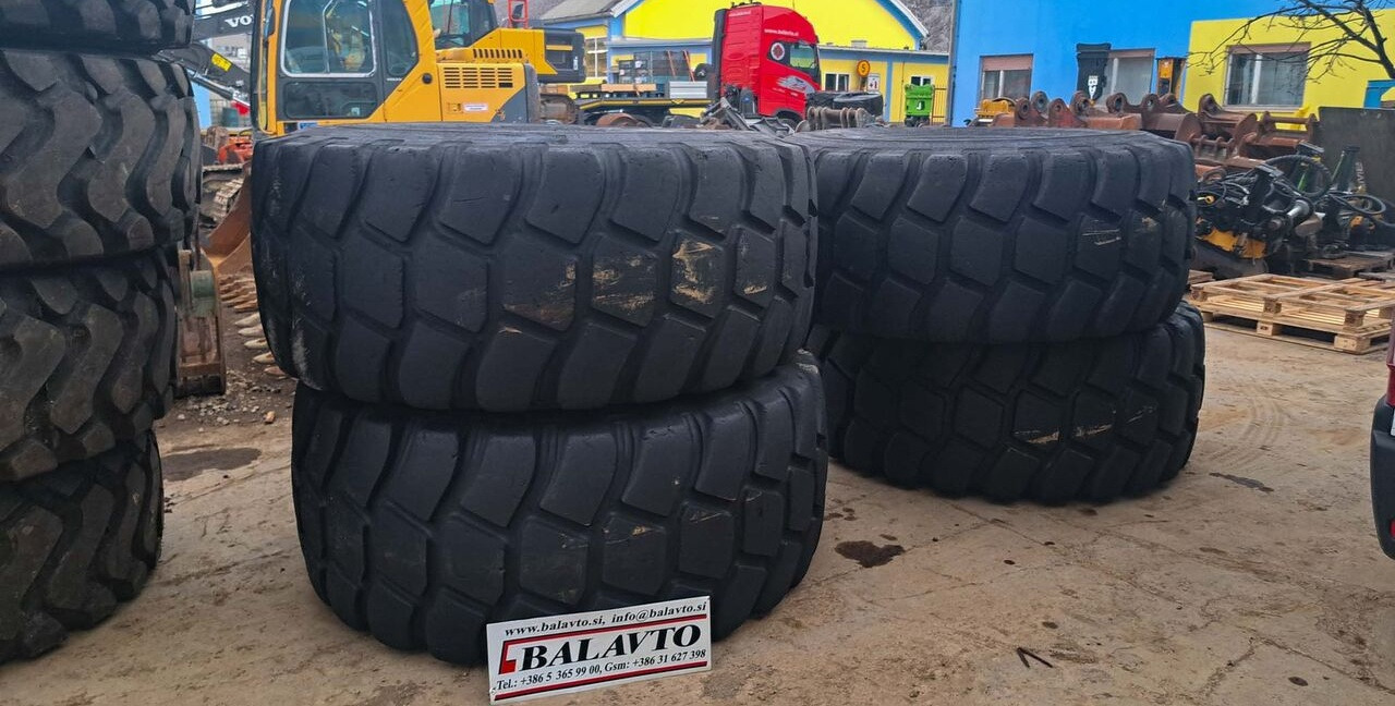 Bridgestone 29.5R25 - Pneu pour Chargeuse sur pneus: photos 2 Bridgestone 29.5R25 - Pneu pour Chargeuse sur pneus: photos 2