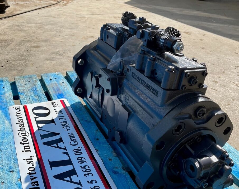 Main hydraulic pump 14531300 for Volvo EC210C, ECR235C, FC2421C, FC2121C - Pompe hydraulique pour Pelle: photos 1 Main hydraulic pump 14531300 for Volvo EC210C, ECR235C, FC2421C, FC2121C - Pompe hydraulique pour Pelle: photos 1