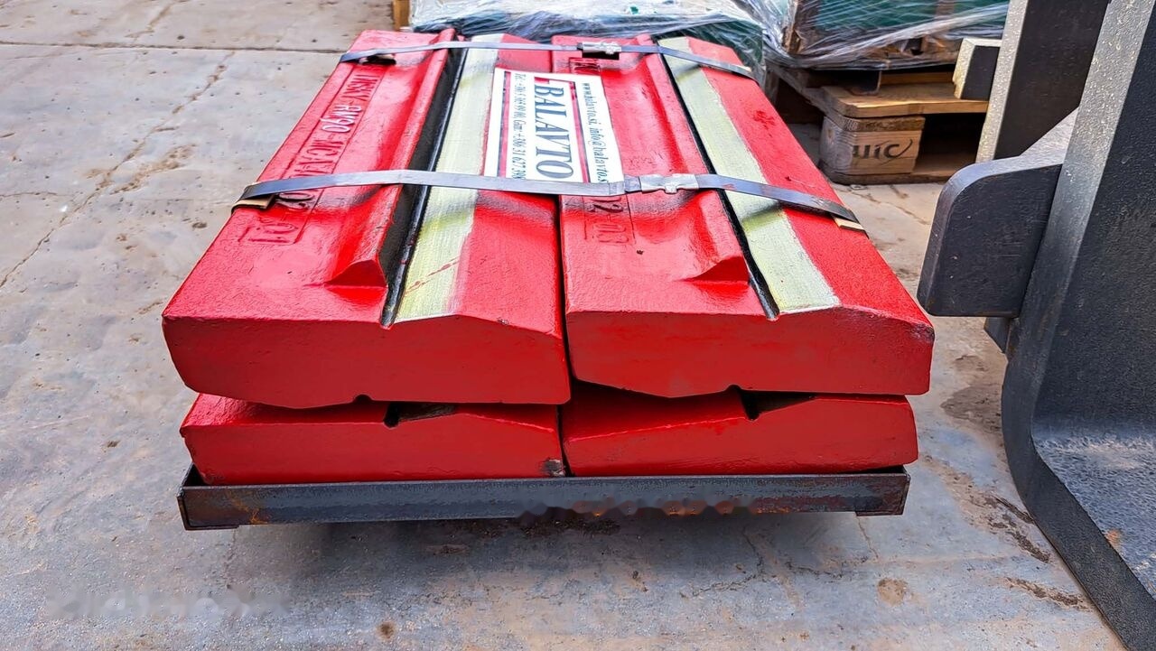 Blow bar Rubble Master RM90 for crusher - Pièces de rechange pour Concasseur: photos 5 Blow bar Rubble Master RM90 for crusher - Pièces de rechange pour Concasseur: photos 5