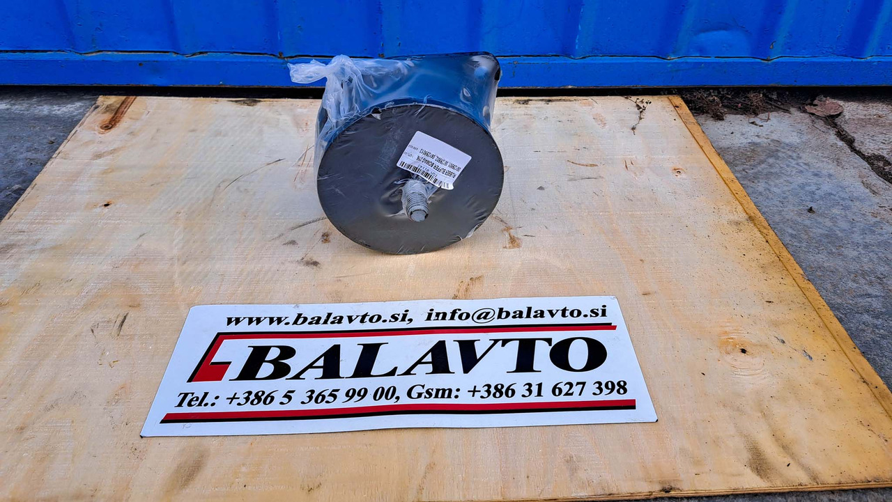 Rubber buffer for BOMAG compactors - Pièces de rechange pour Compacteur à pieds de mouton/ Monocylindre: photos 4 Rubber buffer for BOMAG compactors - Pièces de rechange pour Compacteur à pieds de mouton/ Monocylindre: photos 4