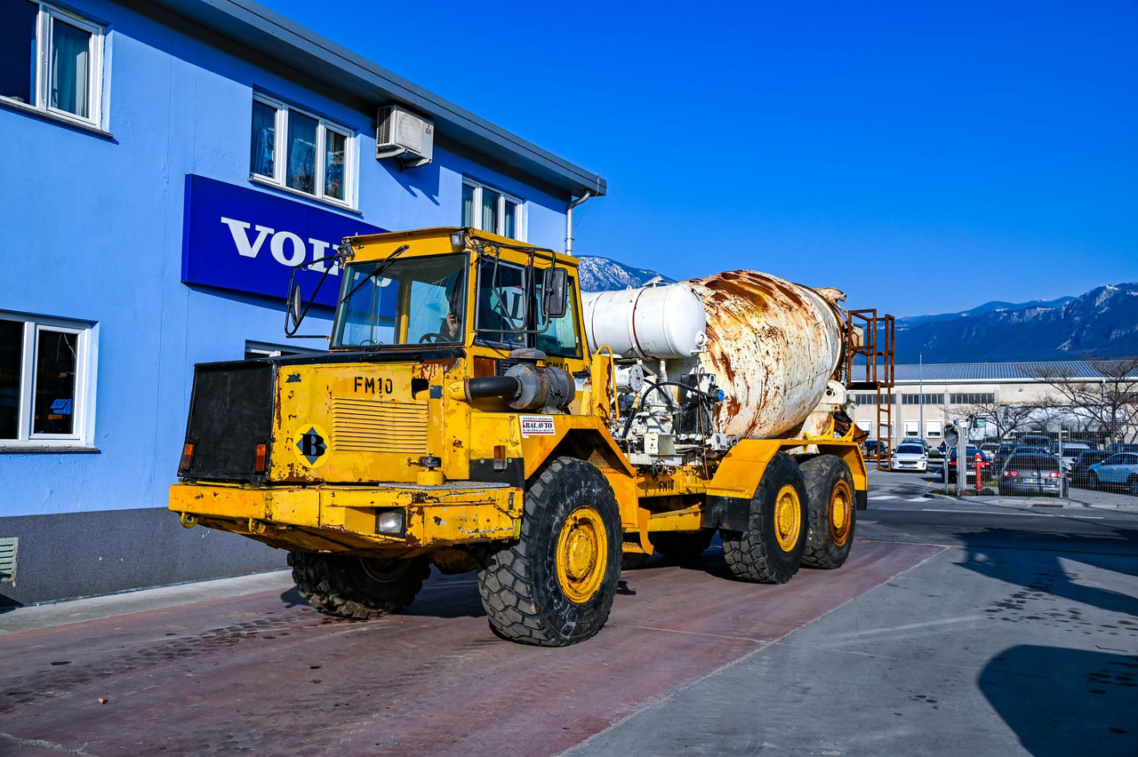 VOLVO A25C 6X6 - Camion malaxeur: photos 2 VOLVO A25C 6X6 - Camion malaxeur: photos 2
