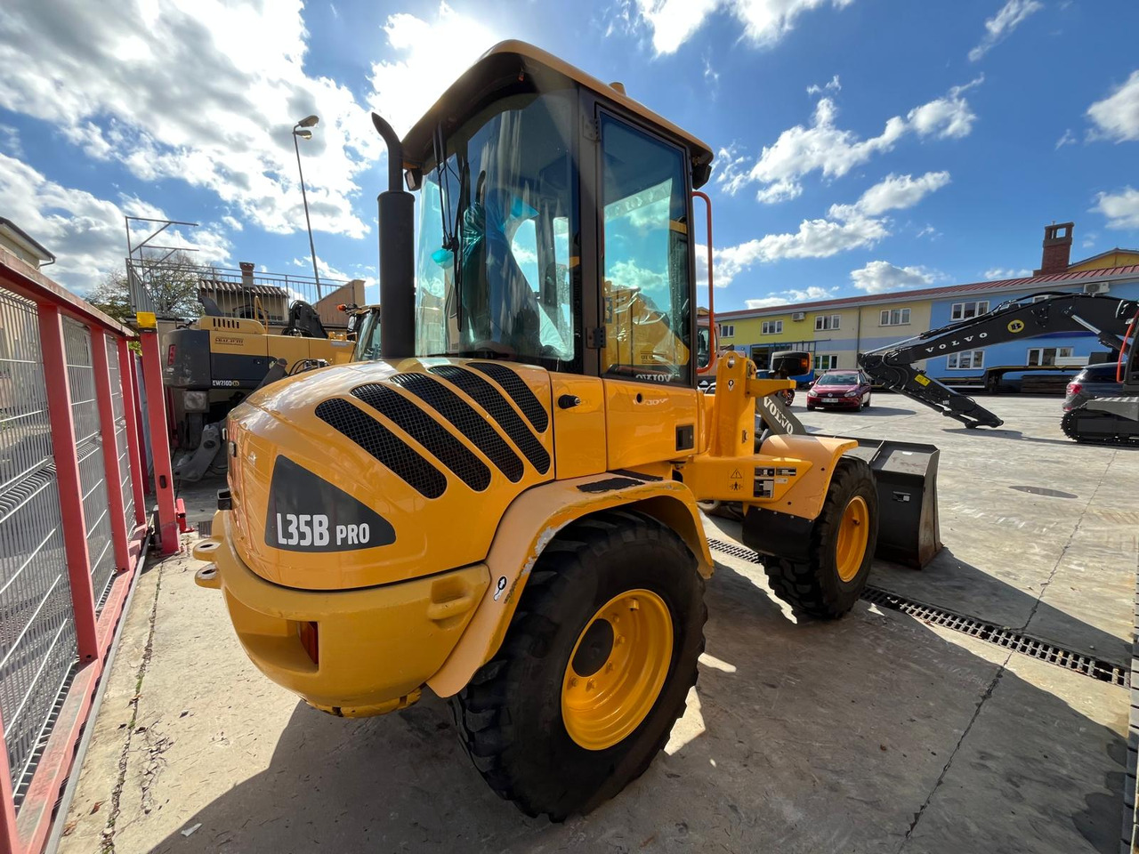 VOLVO L35B - Chargeuse sur pneus: photos 4 VOLVO L35B - Chargeuse sur pneus: photos 4
