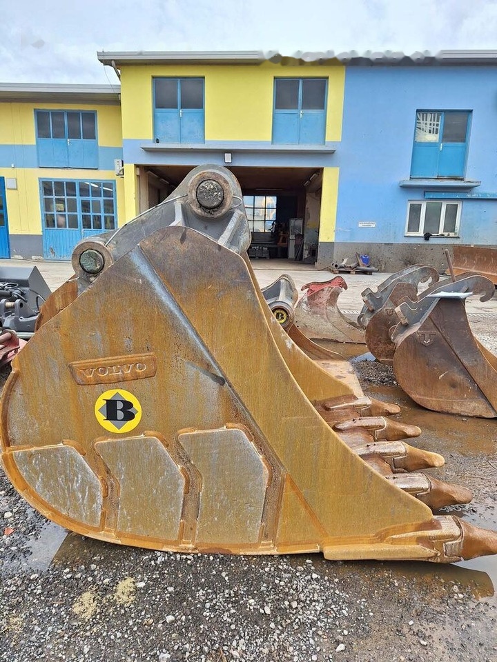 Volvo Digging bucket 1500 mm - Godet pour pelle: photos 2 Volvo Digging bucket 1500 mm - Godet pour pelle: photos 2