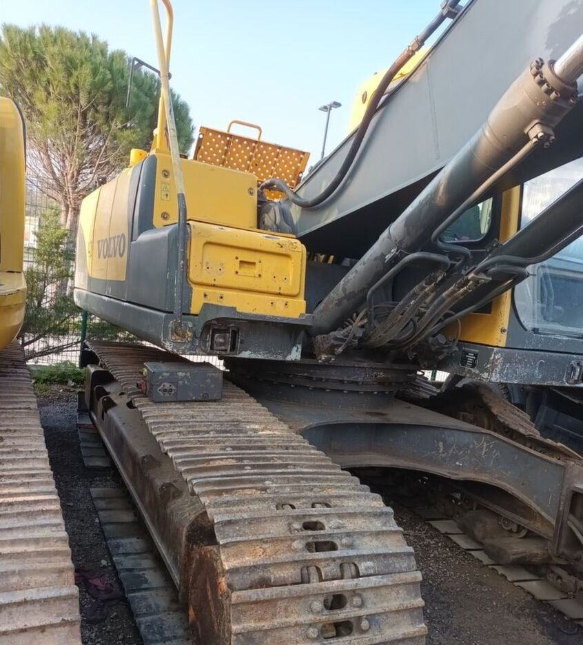 Volvo EC210BNL - Pelle sur chenille: photos 3 Volvo EC210BNL - Pelle sur chenille: photos 3