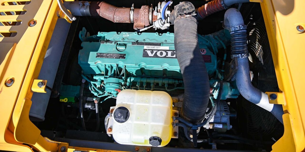 Pelle sur chenille Volvo EC350DL: photos 22