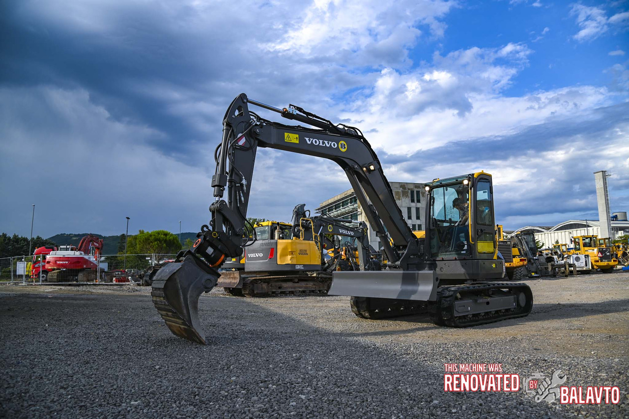 Volvo ECR88D - Mini pelle: photos 1 Volvo ECR88D - Mini pelle: photos 1