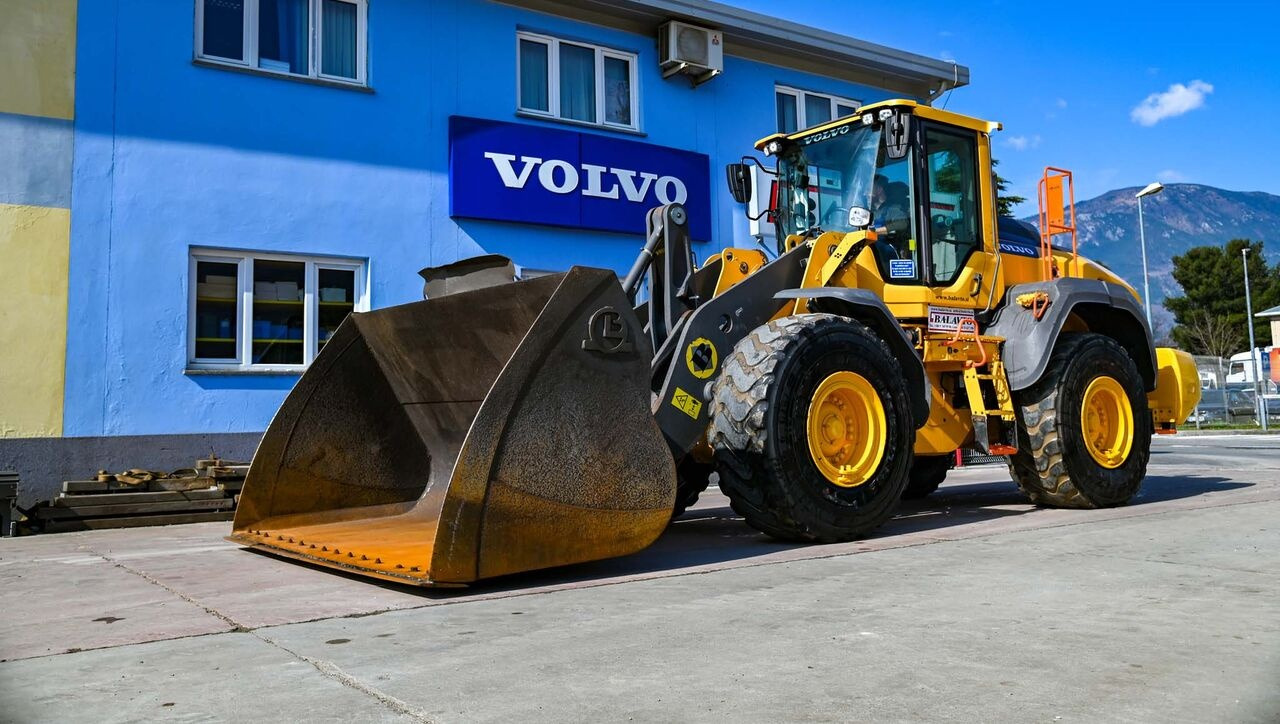 Volvo L120H - Chargeuse sur pneus: photos 1 Volvo L120H - Chargeuse sur pneus: photos 1