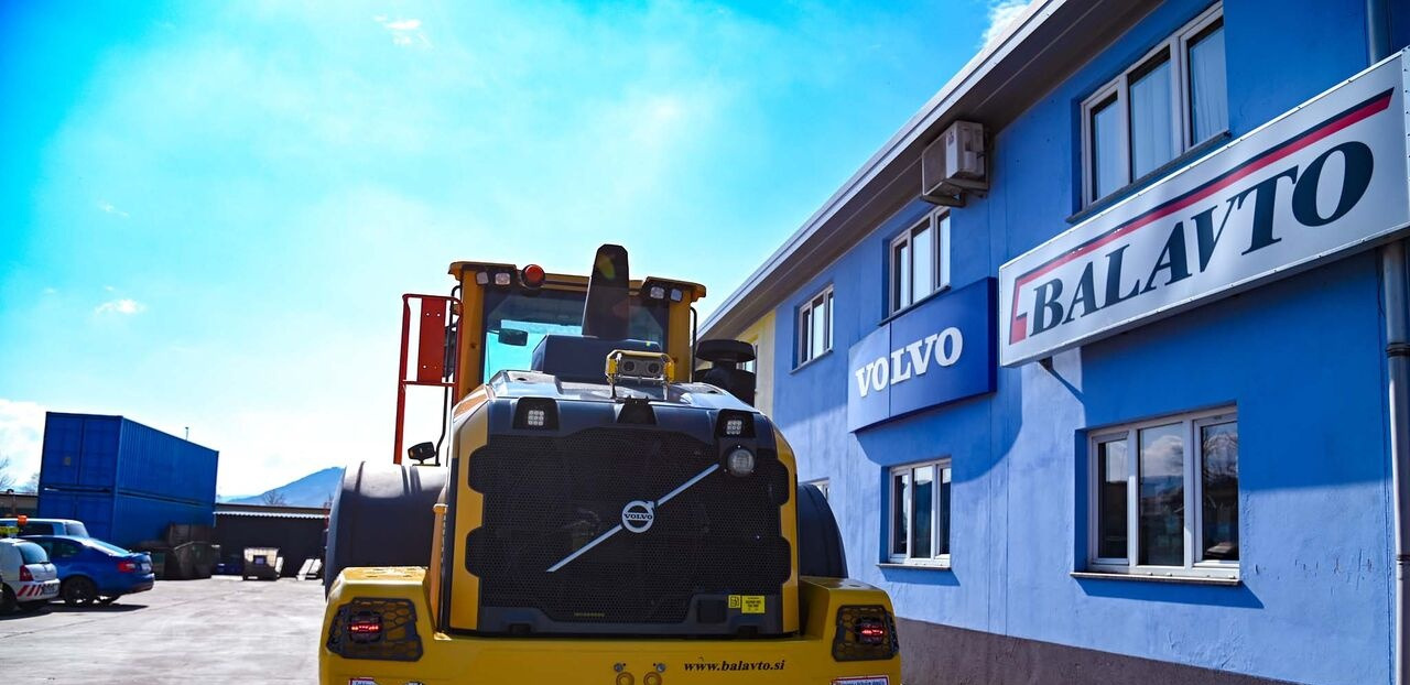 Volvo L120H - Chargeuse sur pneus: photos 5 Volvo L120H - Chargeuse sur pneus: photos 5