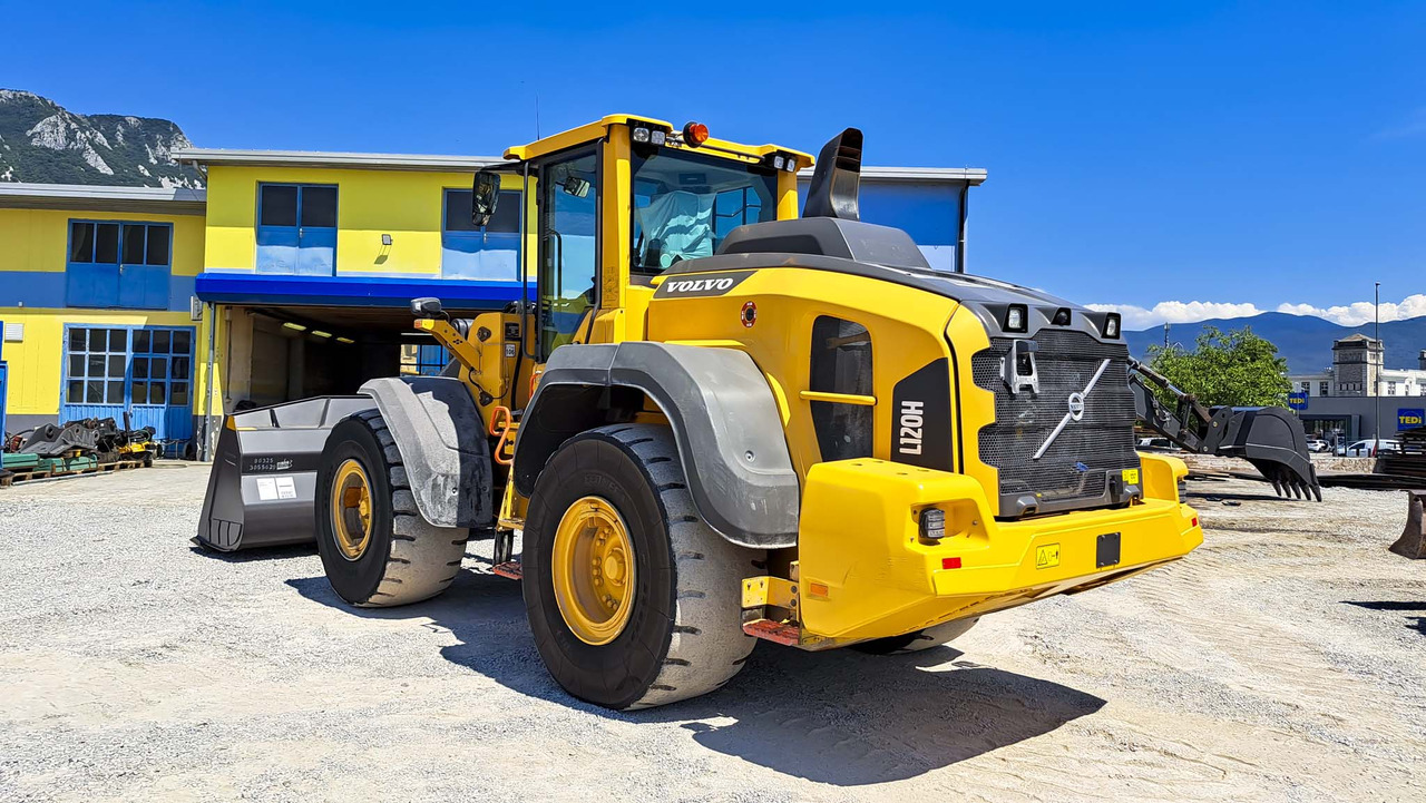 Volvo L120H - Chargeuse sur pneus: photos 5 Volvo L120H - Chargeuse sur pneus: photos 5