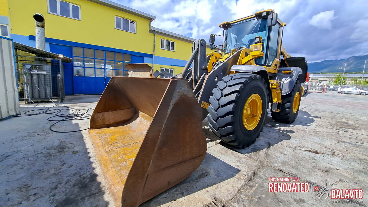 Volvo L120H - Chargeuse sur pneus: photos 2 Volvo L120H - Chargeuse sur pneus: photos 2