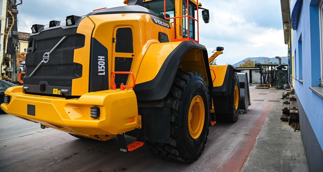 Volvo L150H - Chargeuse sur pneus: photos 2 Volvo L150H - Chargeuse sur pneus: photos 2
