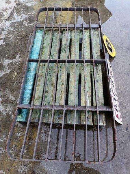 Volvo cabin guard 11298241 - Carrosserie et extérieur pour Pelle: photos 2 Volvo cabin guard 11298241 - Carrosserie et extérieur pour Pelle: photos 2