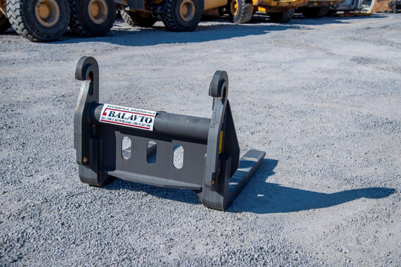 Volvo pallet forks 91420 - Fourches pour Chargeuse: photos 5 Volvo pallet forks 91420 - Fourches pour Chargeuse: photos 5