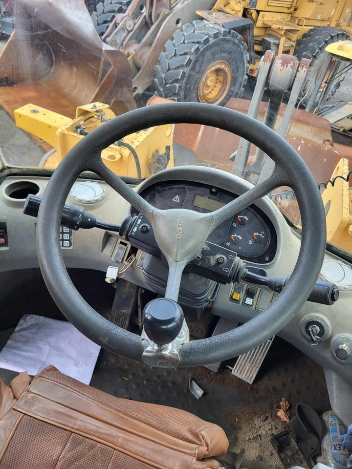Volvo steering wheel - Volant pour Engins de chantier: photos 2 Volvo steering wheel - Volant pour Engins de chantier: photos 2