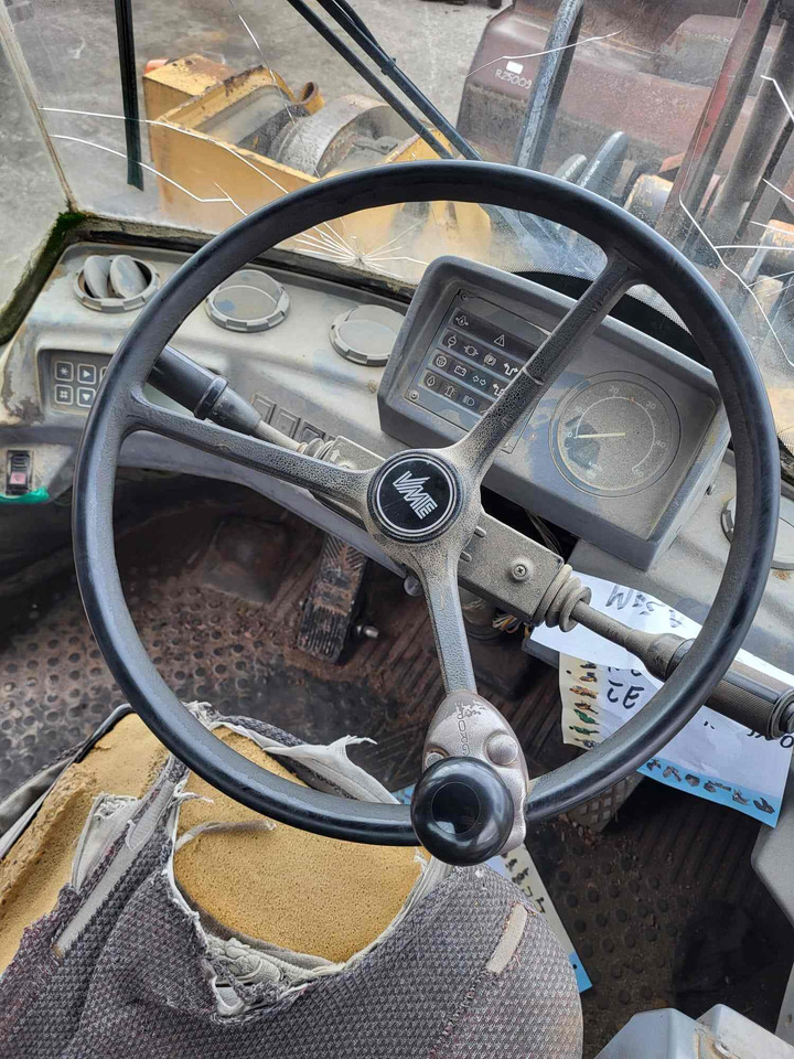 Volvo steering wheel - Volant pour Chargeuse: photos 2 Volvo steering wheel - Volant pour Chargeuse: photos 2