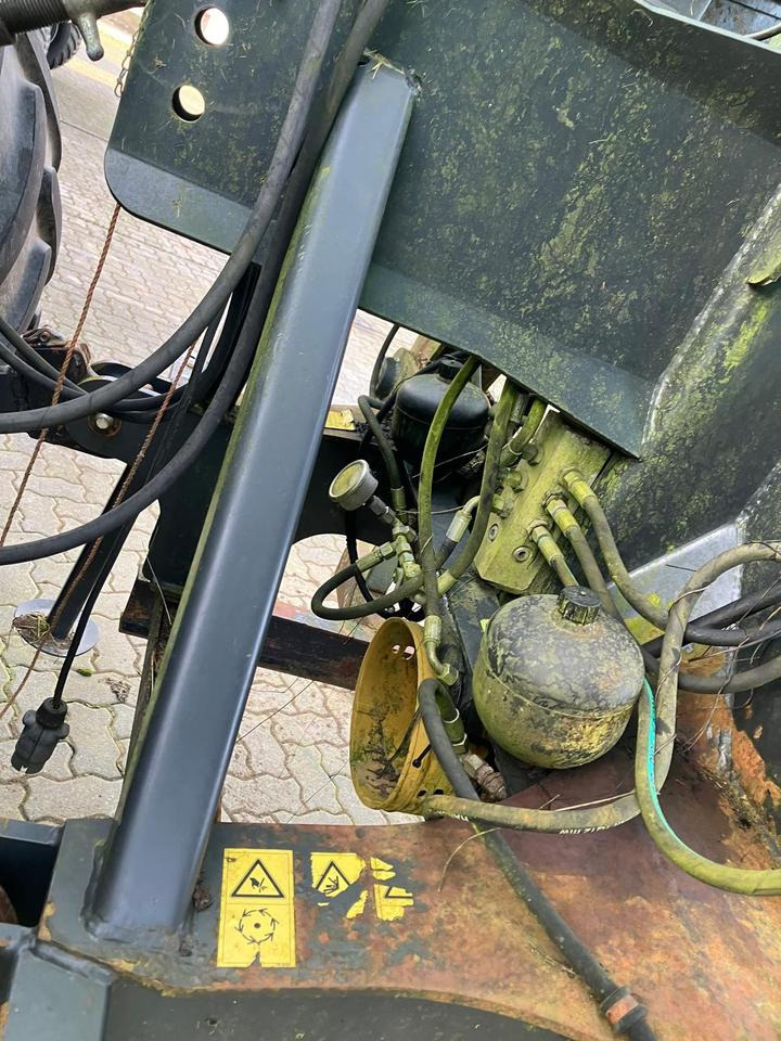 Deutz Fahr KM 4.90 Trommelmäher Heck Ersatzteilträger - Faucheuse: photos 5 Deutz Fahr KM 4.90 Trommelmäher Heck Ersatzteilträger - Faucheuse: photos 5