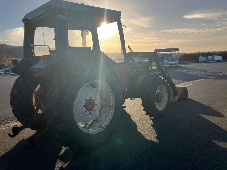 IHC 744 AS Allrad Frontlader Bastlerfahrzeug Sammlerstück Traktor - Tracteur agricole: photos 5 IHC 744 AS Allrad Frontlader Bastlerfahrzeug Sammlerstück Traktor - Tracteur agricole: photos 5