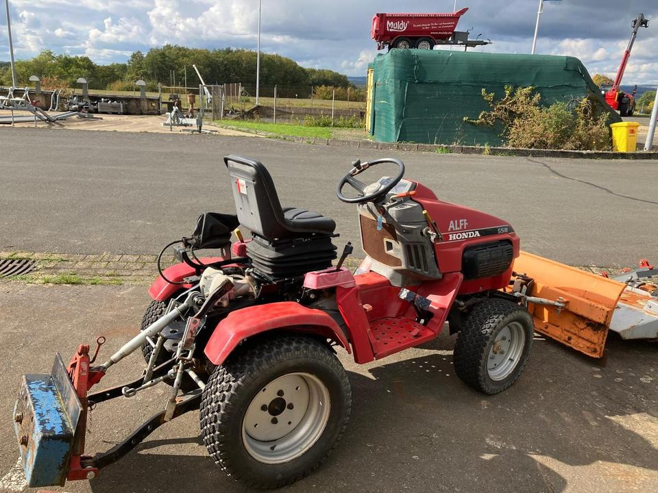 Kommunaltraktor Honda H5518 Schneeschild Winterdienst - Tracteur communal: photos 3 Kommunaltraktor Honda H5518 Schneeschild Winterdienst - Tracteur communal: photos 3