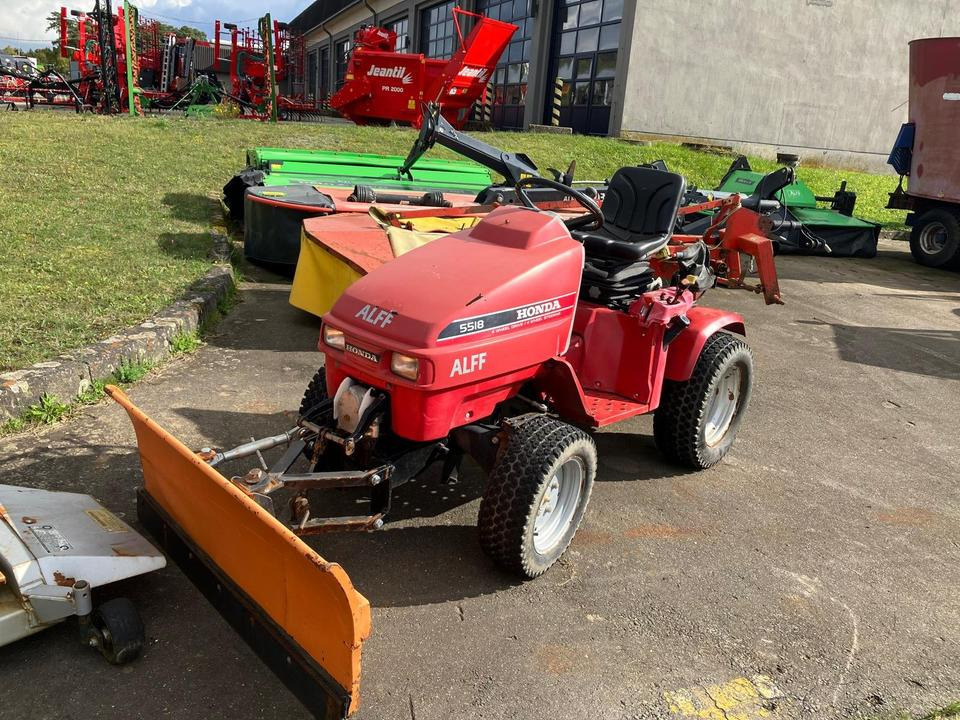 Kommunaltraktor Honda H5518 Schneeschild Winterdienst - Tracteur communal: photos 4 Kommunaltraktor Honda H5518 Schneeschild Winterdienst - Tracteur communal: photos 4